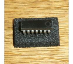 4013 ( CD 4013 AF = Dual D-Flip Flop ) #M8